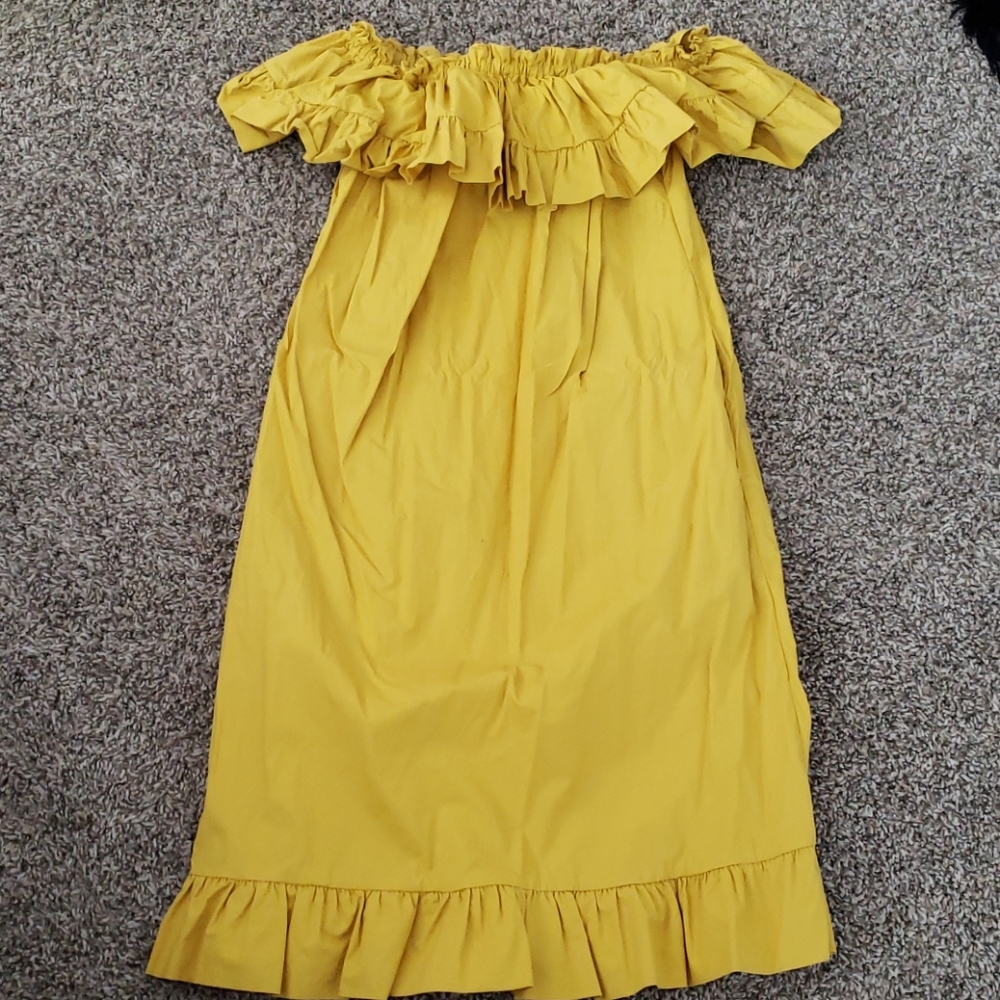 Off shoulder mustard dress